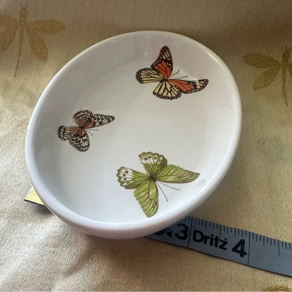 Isaac Mizrahi Butterfly Ceramic Soap Dish / Jewelry Catchall.